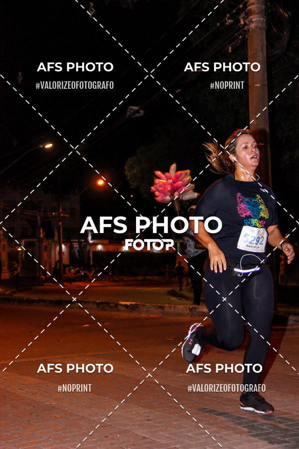 Buy your photos of the eventNeon Night Run 2019 - Belo Horizonte on Fotop