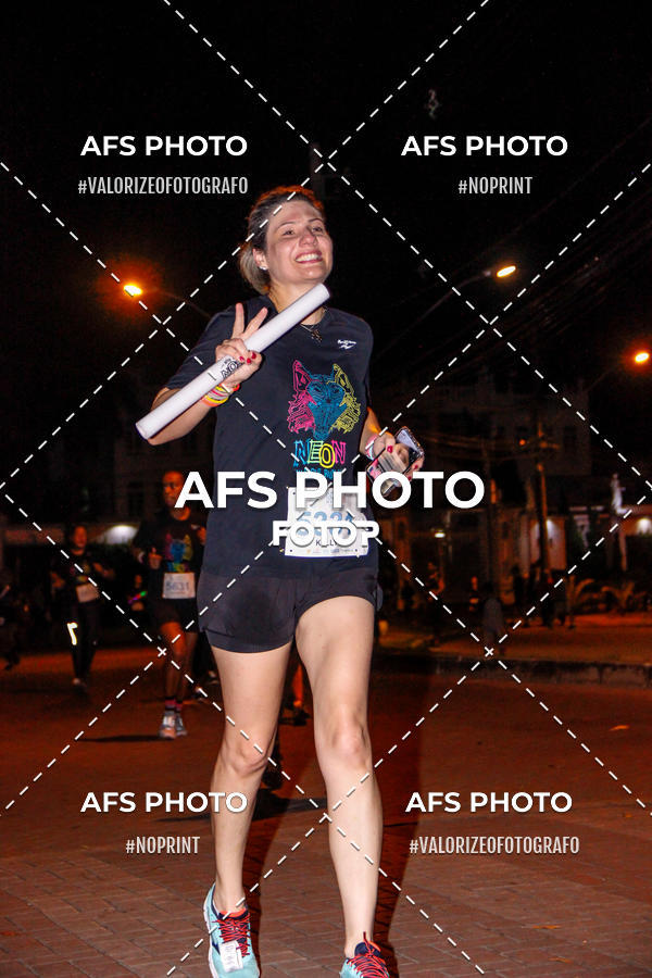 Buy your photos of the eventNeon Night Run 2019 - Belo Horizonte on Fotop