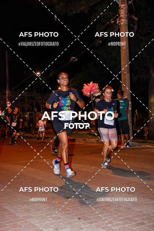 Buy your photos of the eventNeon Night Run 2019 - Belo Horizonte on Fotop