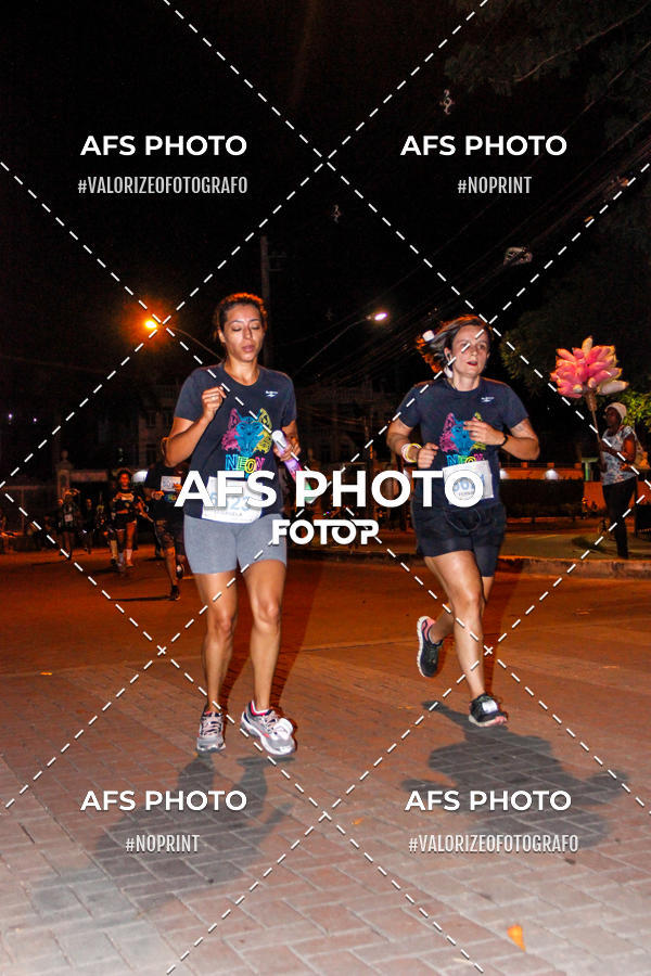 Buy your photos of the eventNeon Night Run 2019 - Belo Horizonte on Fotop
