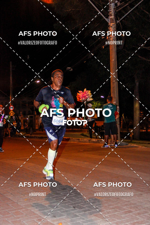 Buy your photos of the eventNeon Night Run 2019 - Belo Horizonte on Fotop