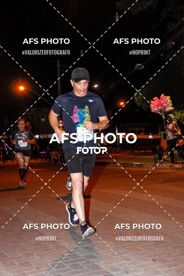 Buy your photos of the eventNeon Night Run 2019 - Belo Horizonte on Fotop