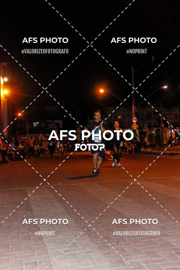 Buy your photos of the eventNeon Night Run 2019 - Belo Horizonte on Fotop