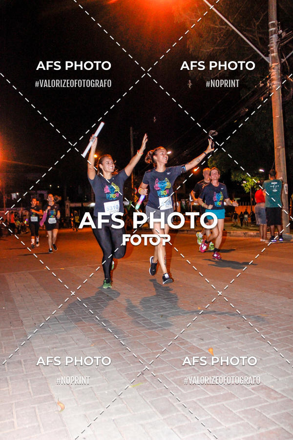Buy your photos of the eventNeon Night Run 2019 - Belo Horizonte on Fotop
