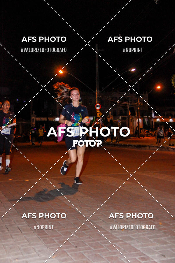 Buy your photos of the eventNeon Night Run 2019 - Belo Horizonte on Fotop