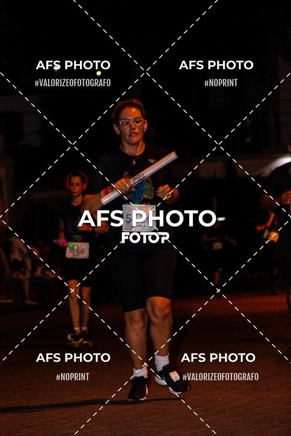 Buy your photos of the eventNeon Night Run 2019 - Belo Horizonte on Fotop
