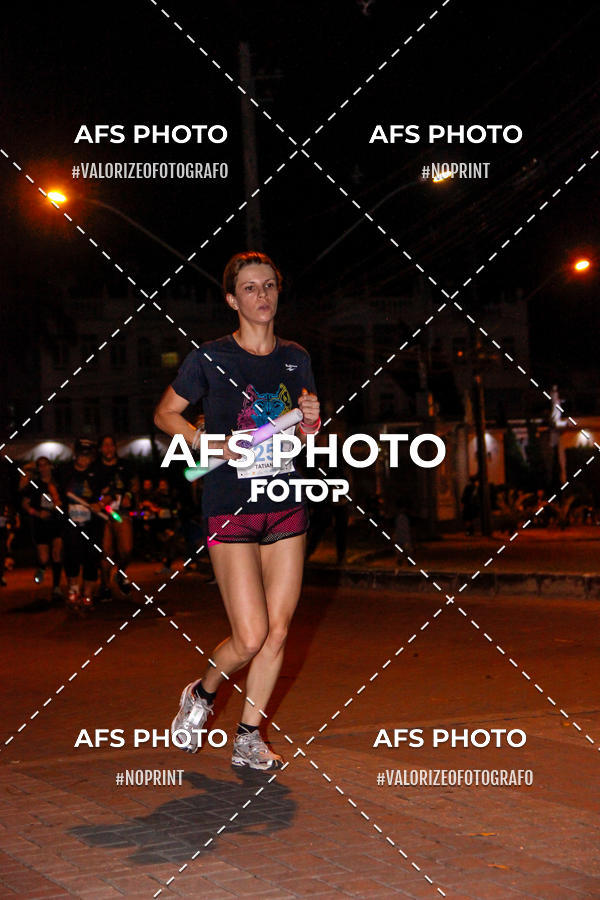 Buy your photos of the eventNeon Night Run 2019 - Belo Horizonte on Fotop