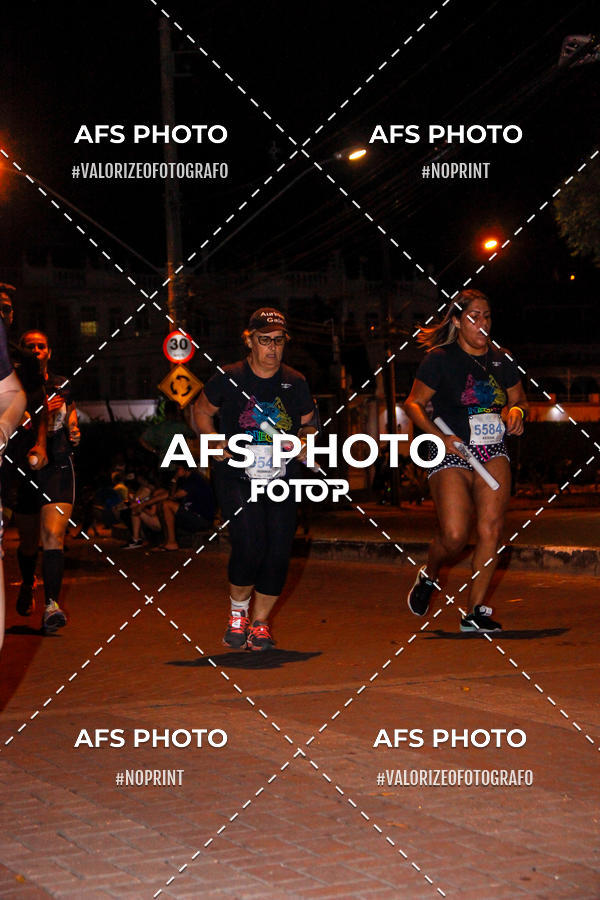 Buy your photos of the eventNeon Night Run 2019 - Belo Horizonte on Fotop