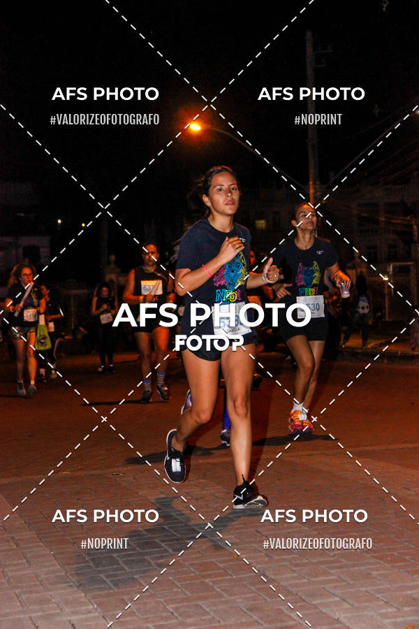 Buy your photos of the eventNeon Night Run 2019 - Belo Horizonte on Fotop