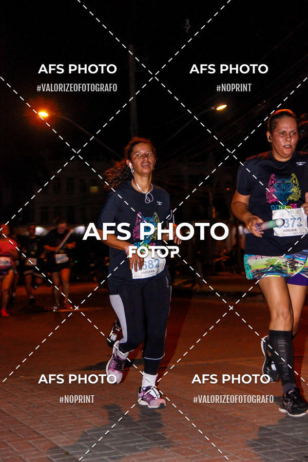Buy your photos of the eventNeon Night Run 2019 - Belo Horizonte on Fotop