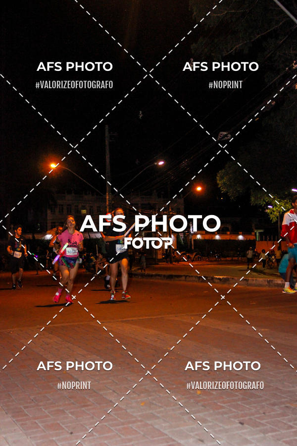Buy your photos of the eventNeon Night Run 2019 - Belo Horizonte on Fotop