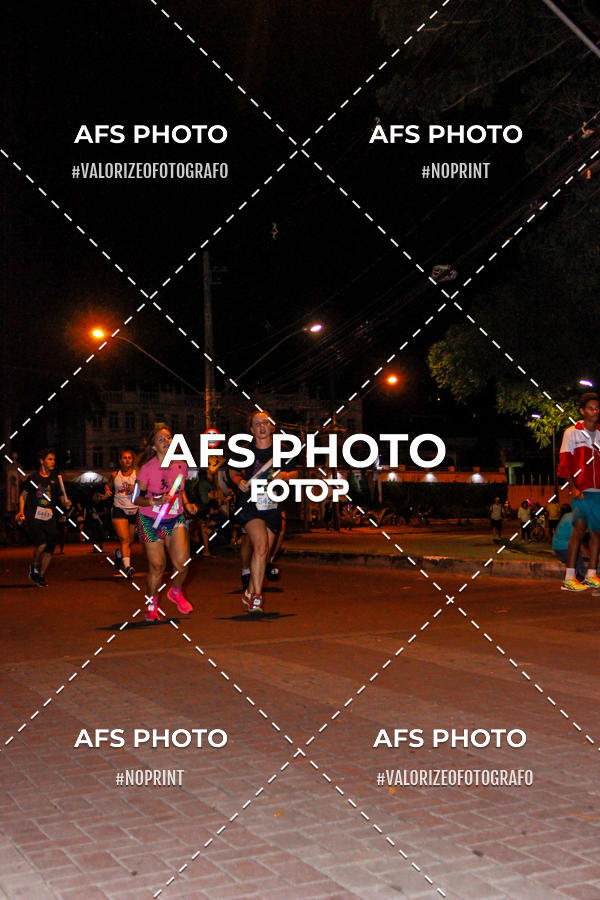 Buy your photos of the eventNeon Night Run 2019 - Belo Horizonte on Fotop