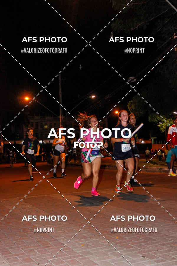Buy your photos of the eventNeon Night Run 2019 - Belo Horizonte on Fotop