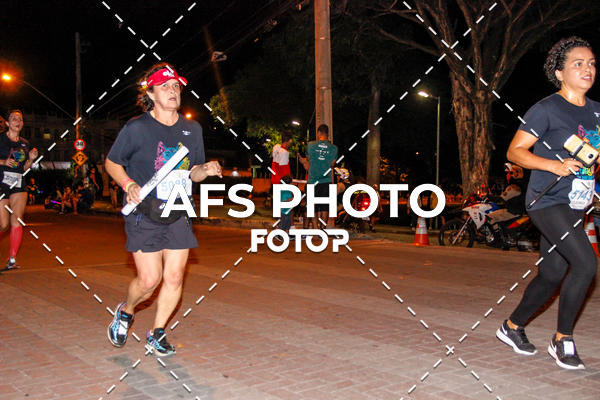 Buy your photos of the eventNeon Night Run 2019 - Belo Horizonte on Fotop