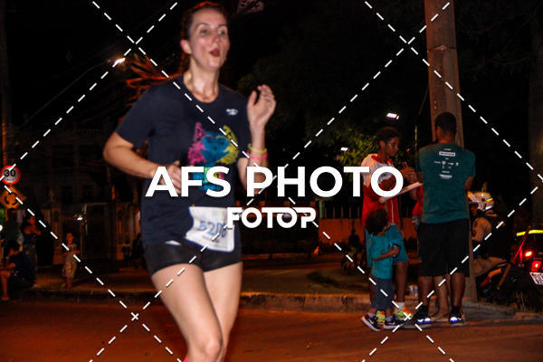 Buy your photos of the eventNeon Night Run 2019 - Belo Horizonte on Fotop