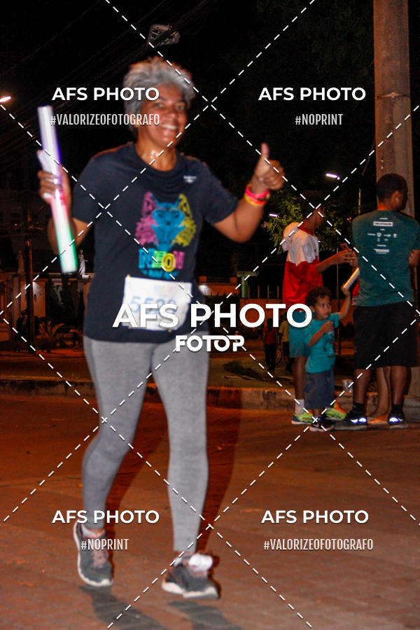 Achetez vos photos de l'vnementNeon Night Run 2019 - Belo Horizonte sur Fotop