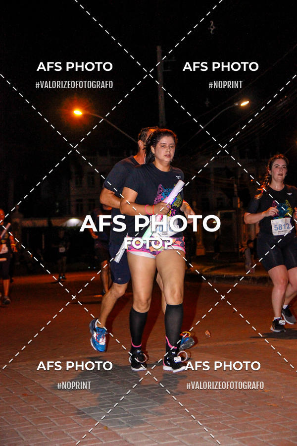 Achetez vos photos de l'vnementNeon Night Run 2019 - Belo Horizonte sur Fotop