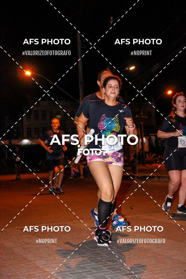 Achetez vos photos de l'vnementNeon Night Run 2019 - Belo Horizonte sur Fotop