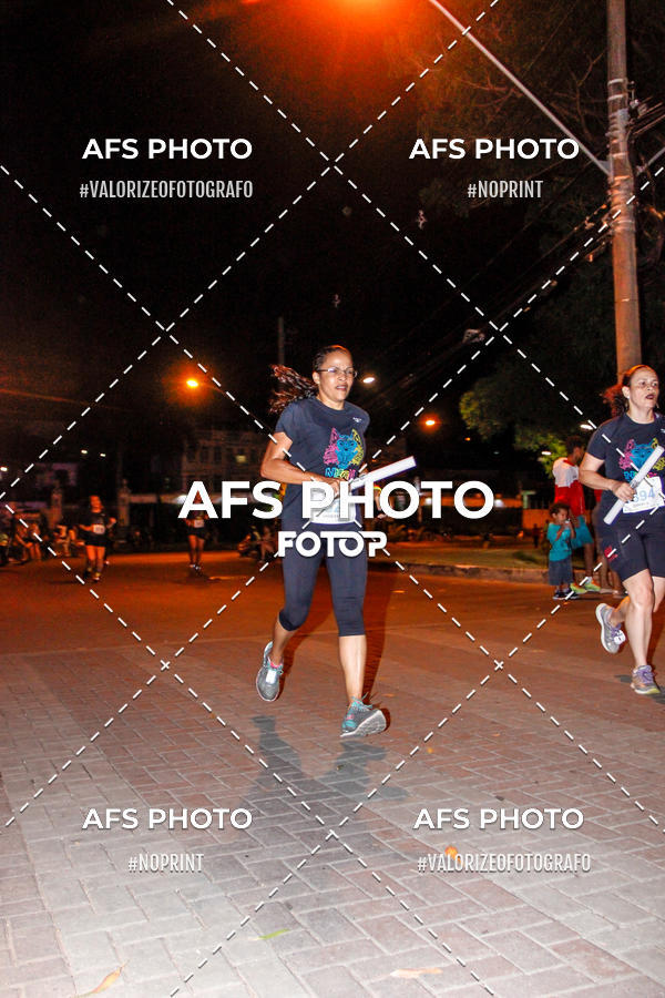 Achetez vos photos de l'vnementNeon Night Run 2019 - Belo Horizonte sur Fotop