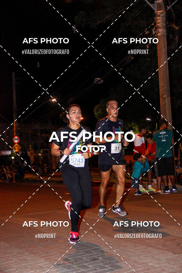 Achetez vos photos de l'vnementNeon Night Run 2019 - Belo Horizonte sur Fotop