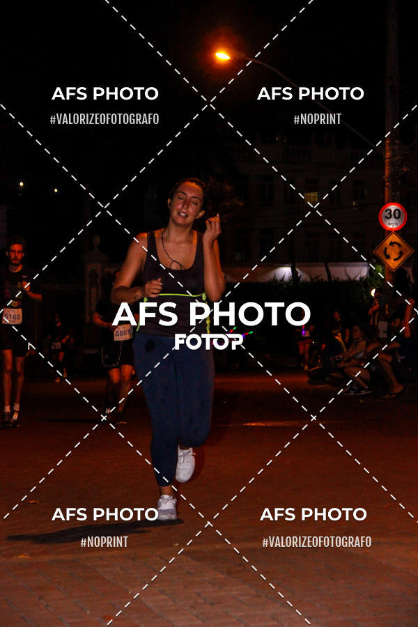 Compra tus fotos del eventoNeon Night Run 2019 - Belo Horizonte En Fotop