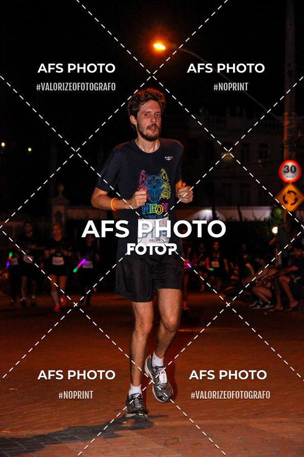 Compra tus fotos del eventoNeon Night Run 2019 - Belo Horizonte En Fotop