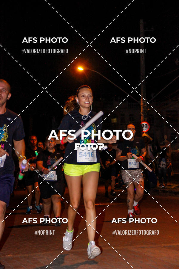 Compra tus fotos del eventoNeon Night Run 2019 - Belo Horizonte En Fotop