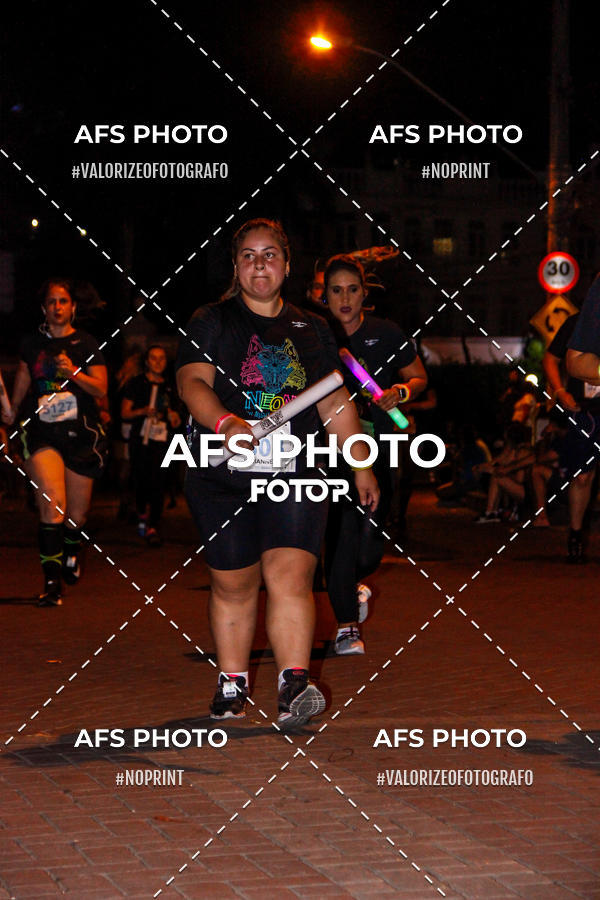 Compra tus fotos del eventoNeon Night Run 2019 - Belo Horizonte En Fotop