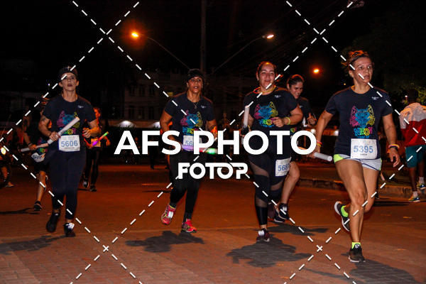 Compra tus fotos del eventoNeon Night Run 2019 - Belo Horizonte En Fotop
