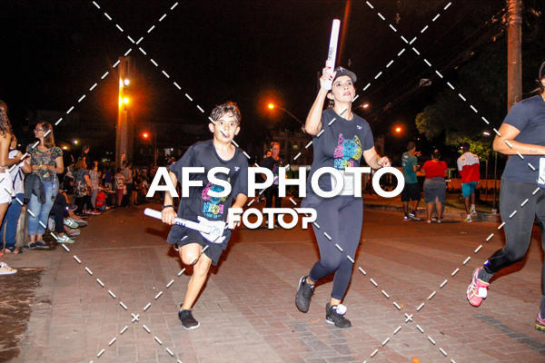 Compra tus fotos del eventoNeon Night Run 2019 - Belo Horizonte En Fotop