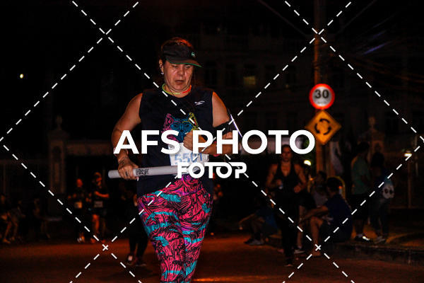 Compra tus fotos del eventoNeon Night Run 2019 - Belo Horizonte En Fotop