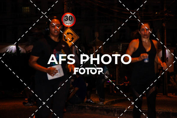 Compra tus fotos del eventoNeon Night Run 2019 - Belo Horizonte En Fotop