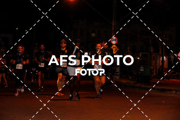 Compra tus fotos del eventoNeon Night Run 2019 - Belo Horizonte En Fotop