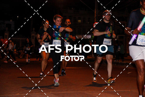 Compra tus fotos del eventoNeon Night Run 2019 - Belo Horizonte En Fotop