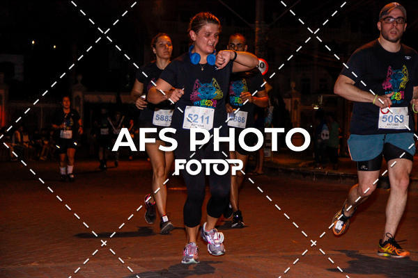 Compra tus fotos del eventoNeon Night Run 2019 - Belo Horizonte En Fotop