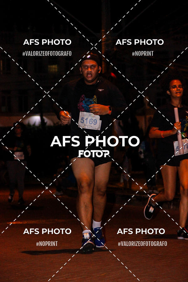 Achetez vos photos de l'vnementNeon Night Run 2019 - Belo Horizonte sur Fotop