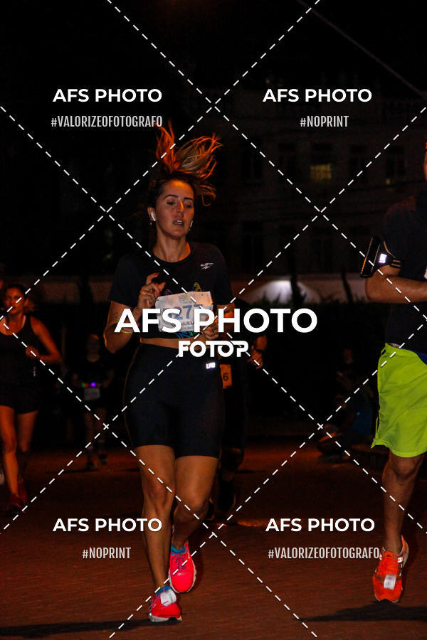 Achetez vos photos de l'vnementNeon Night Run 2019 - Belo Horizonte sur Fotop