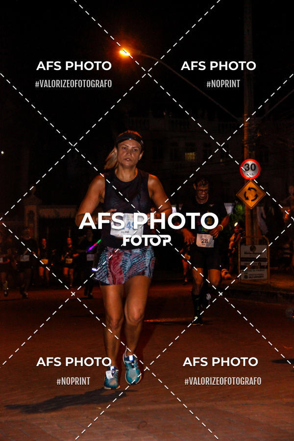 Compra tus fotos del eventoNeon Night Run 2019 - Belo Horizonte En Fotop