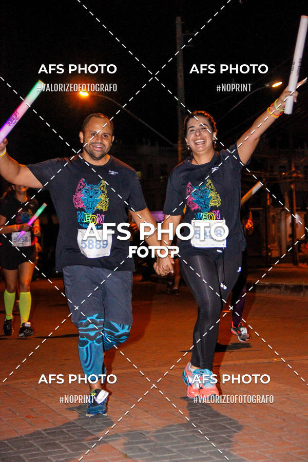 Compra tus fotos del eventoNeon Night Run 2019 - Belo Horizonte En Fotop