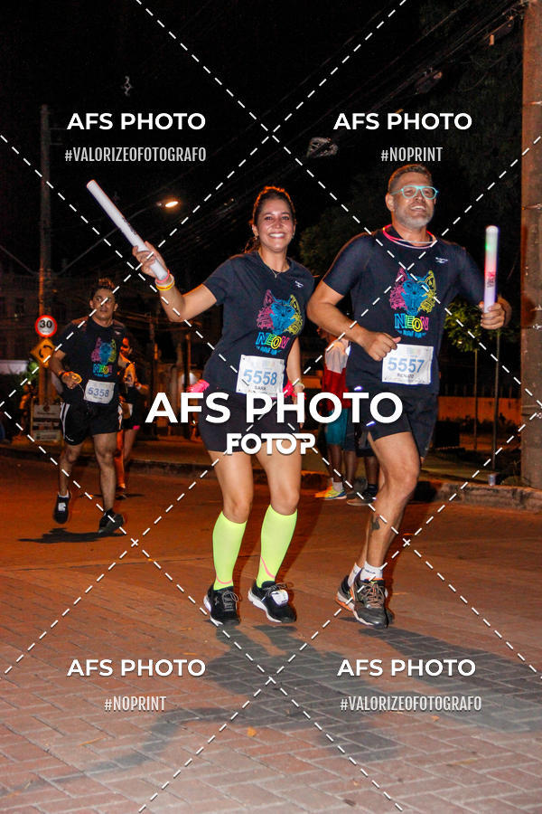 Compra tus fotos del eventoNeon Night Run 2019 - Belo Horizonte En Fotop