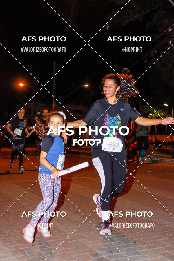 Achetez vos photos de l'vnementNeon Night Run 2019 - Belo Horizonte sur Fotop