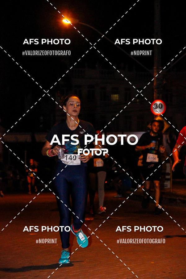 Achetez vos photos de l'vnementNeon Night Run 2019 - Belo Horizonte sur Fotop