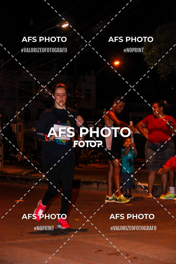 Buy your photos of the eventNeon Night Run 2019 - Belo Horizonte on Fotop