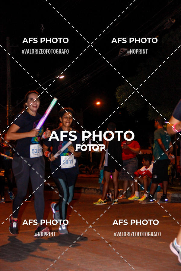 Buy your photos of the eventNeon Night Run 2019 - Belo Horizonte on Fotop
