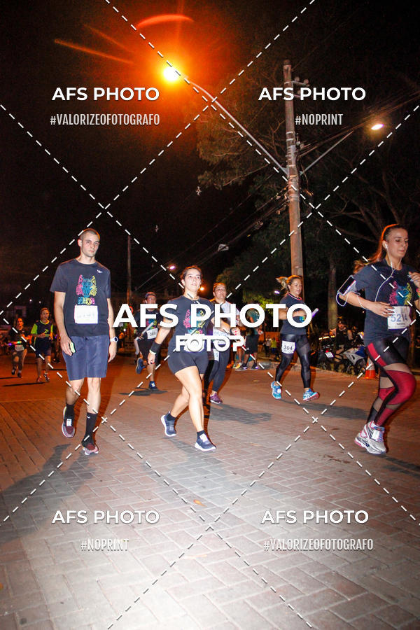 Buy your photos of the eventNeon Night Run 2019 - Belo Horizonte on Fotop