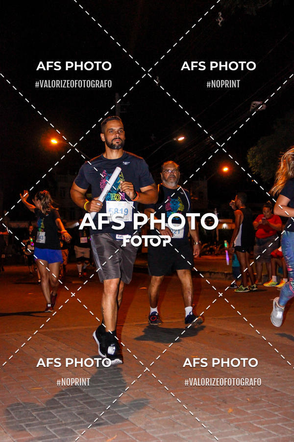 Buy your photos of the eventNeon Night Run 2019 - Belo Horizonte on Fotop