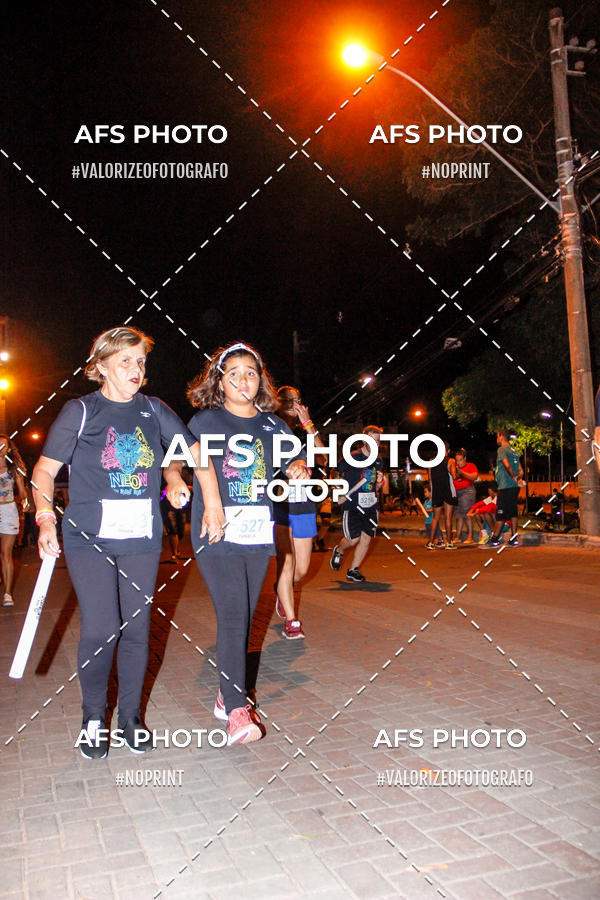Buy your photos of the eventNeon Night Run 2019 - Belo Horizonte on Fotop