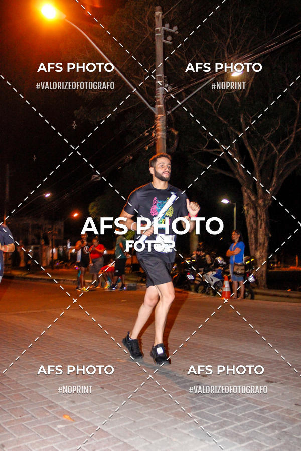 Buy your photos of the eventNeon Night Run 2019 - Belo Horizonte on Fotop
