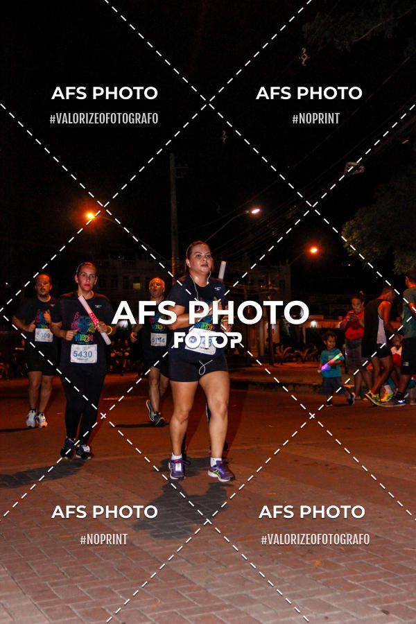 Buy your photos of the eventNeon Night Run 2019 - Belo Horizonte on Fotop