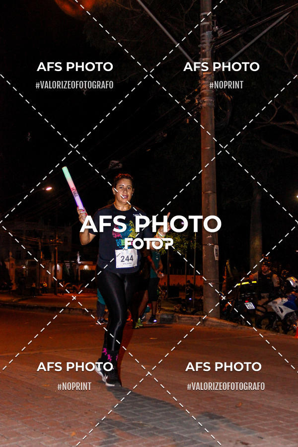 Buy your photos of the eventNeon Night Run 2019 - Belo Horizonte on Fotop
